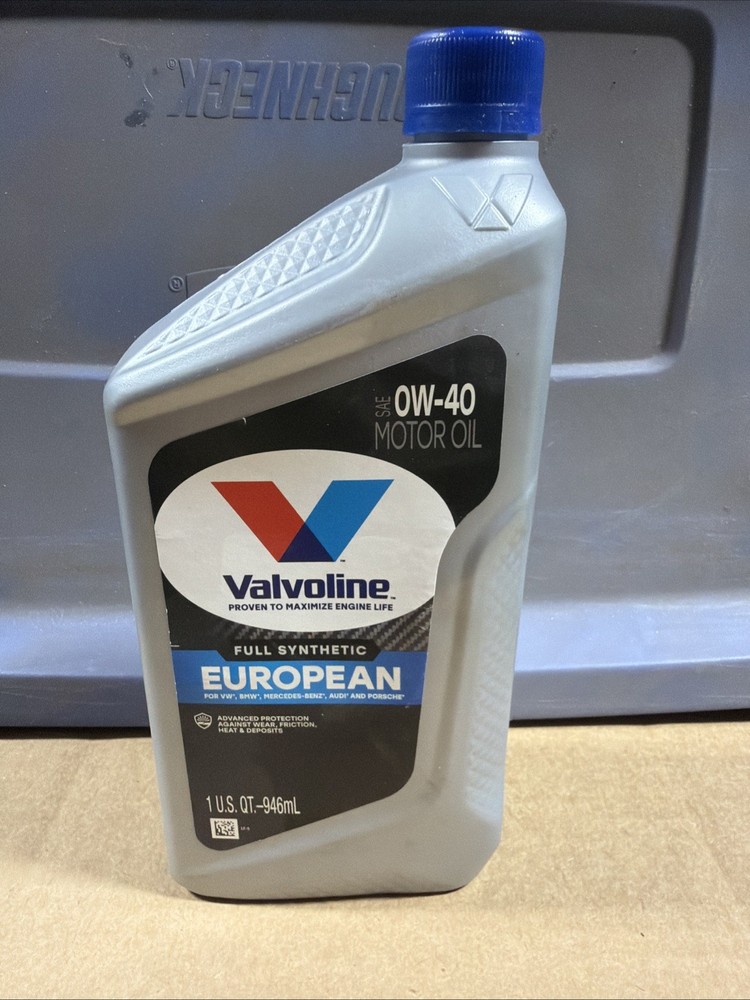 Valvoline European Vehicle Full Synthetic SAE 0W-40 Motor Oil 1 QT 1 QT, Gold