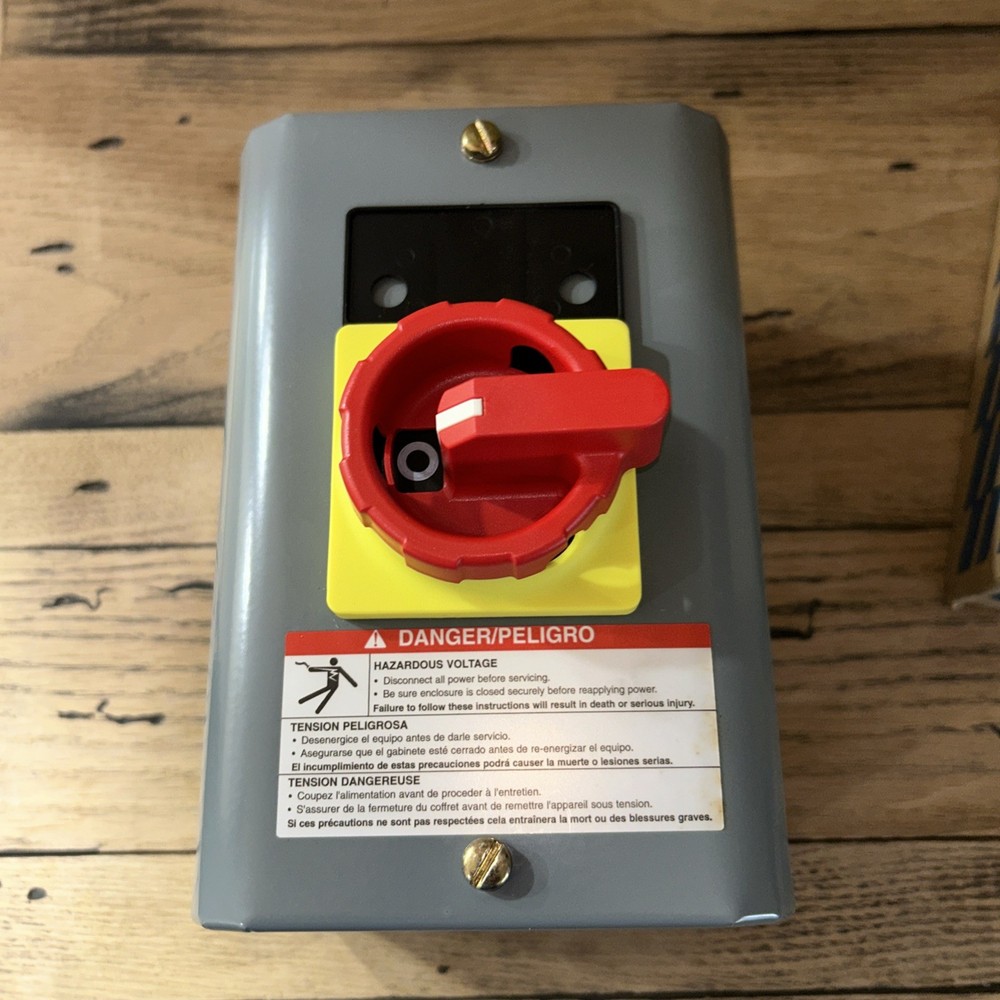 NIB, Square D, 20A Load Break Switch 600V, 9421AEQ3522, Type 1 Enclosure Ass’y