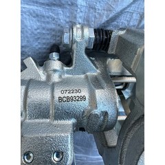 Unbranded Rear Left & Right Disc Brake Caliper Set w/ Brackets Hardware