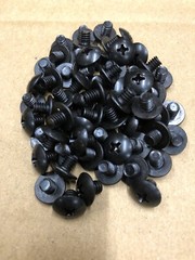 (200) 8-32 X 1/4 Phillips Truss Head Machine Screw Black Oxide Short Wide #8/32