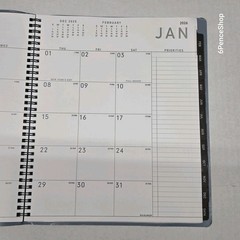 AT-A-GLANCE Contemporary 2026 Monthly Planner, Drizzle Large 9″ x 11″ 70250X2026