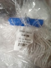 Boardwalk 720R 20 oz Economical Lie-Flat Rayon Fiber White Mop Head (12/Ct) 063