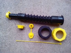 New REPLACEMENT GAS CAN SPOUT fits Gott, Rubbermaid, Blitz, Briggs and Stratton