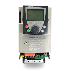 Schneider Electric Altivar 71 ATV71HU22N4 Variable Speed Drive 3PH 2.2kW 3HP