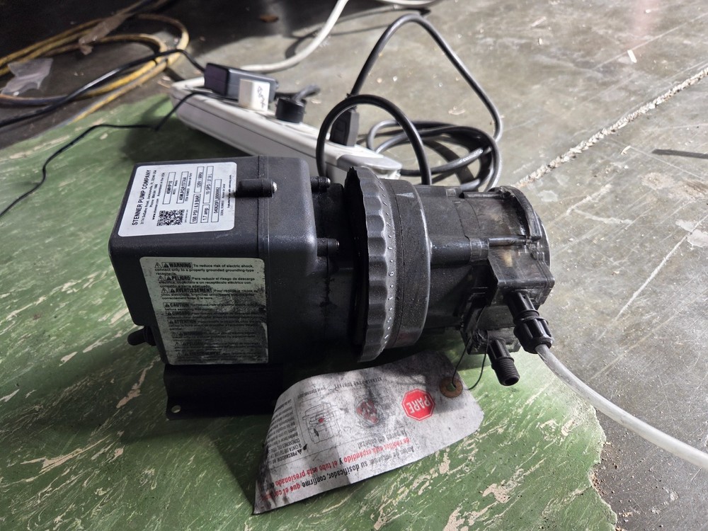 Stenner 45MHP10 Peristaltic Pump – 0-10Gpd, Adjustable, 100 Psi, 120V