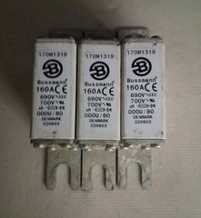LOT OF 3 BUSSMANN 170M1319 160A 690-700V FUSE