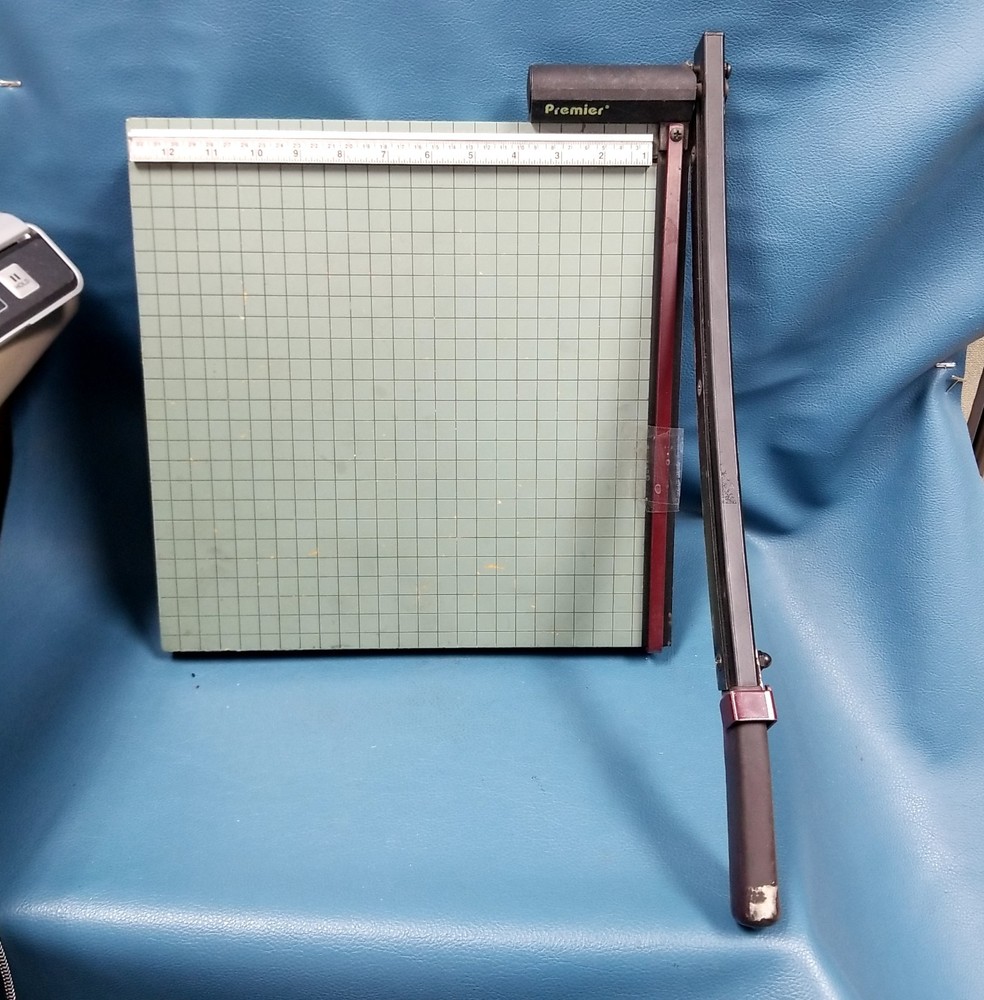 VTG 12″ Premier Guillotine Paper Cutting Board 12″ Model W12A 1993