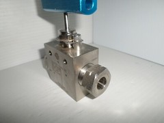 ⭐NEW⭐ SAMI 530V01T03/HVHF9-30K 316L High Pressure Needle Valve 30,000 PSI 9/16″