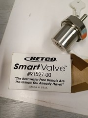 Betco #91538-00 Smart Valve Urinal Screen Combo Pack Ocean Breeze