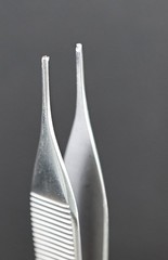 Novosurgical 0621-12 Adson Thumb Forceps, 1×2 Teeth, Straight, 4.75″