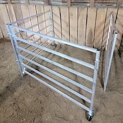 ALUMINUM 5 FT X 5 FT 6 RAIL 40″ TALL WALL-MOUNTED SHEEP & GOAT STALL KIT PEN