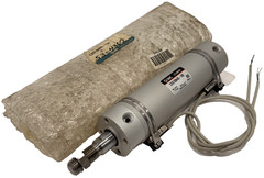 NEW SMC PNEUMATIC CYLINDER CDG1BN40-100 CDG1BN40100