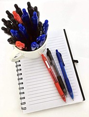 Zebra Pen Z-Grip Retractable Ballpoint 1 Count (Pack of 48), Black and Blue
