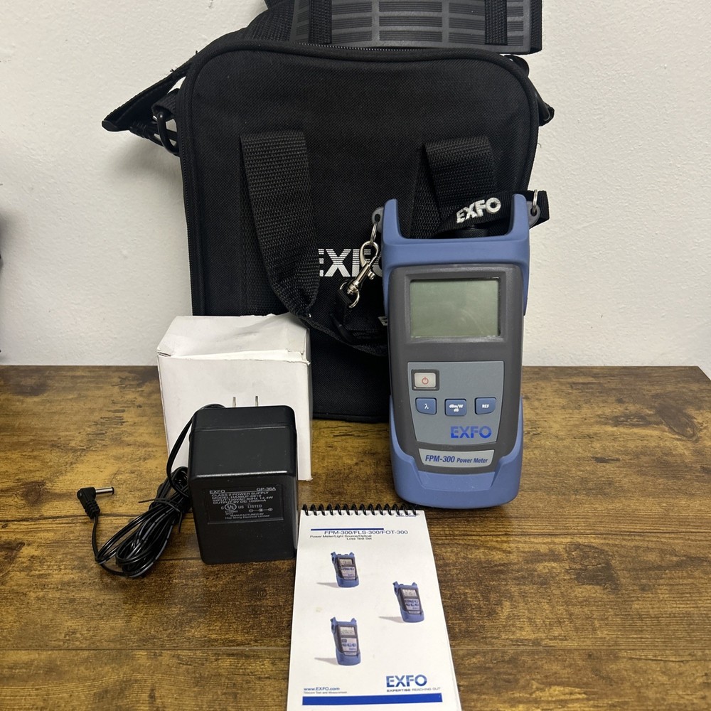 EXFO FPM-300 Fiber Optic Power Meter w/ Case & Adapter With FOA-54