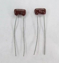 Vintage Unbranded Surplus Silver Mica Capacitors EM 62pf 5% Lot of 2