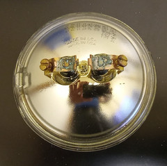 4414 Sealed Beam PAR36 18w 12v Halogen Screw Terminal Base