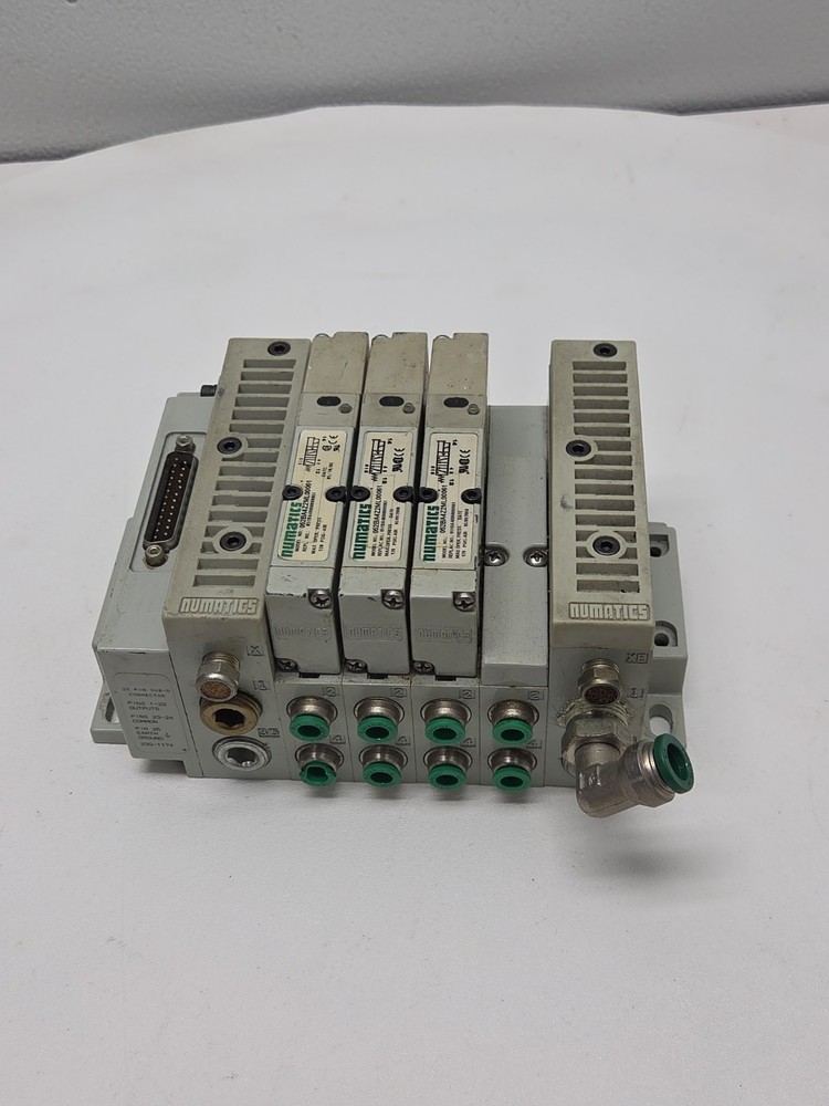 Numatics 052BA4Z2ML00061 239-1174 3-StationValve Manifold 25-Pin 24VDC