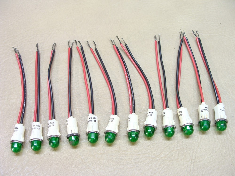 NEW lot of 12 IDI 1053A5 green lens 1/2″ hole panel lamp lights 250V 1/2W