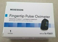 FINGERTIP PULSE OXIMETER Pediatric to Adult Mckesson 16-93651 NEW Free Shipping!