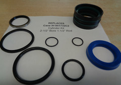 Replaces 851732C2 Case-IH seal kit for some 2-1/2″ bore X 1-1/2″ Rod (SEE TEXT)