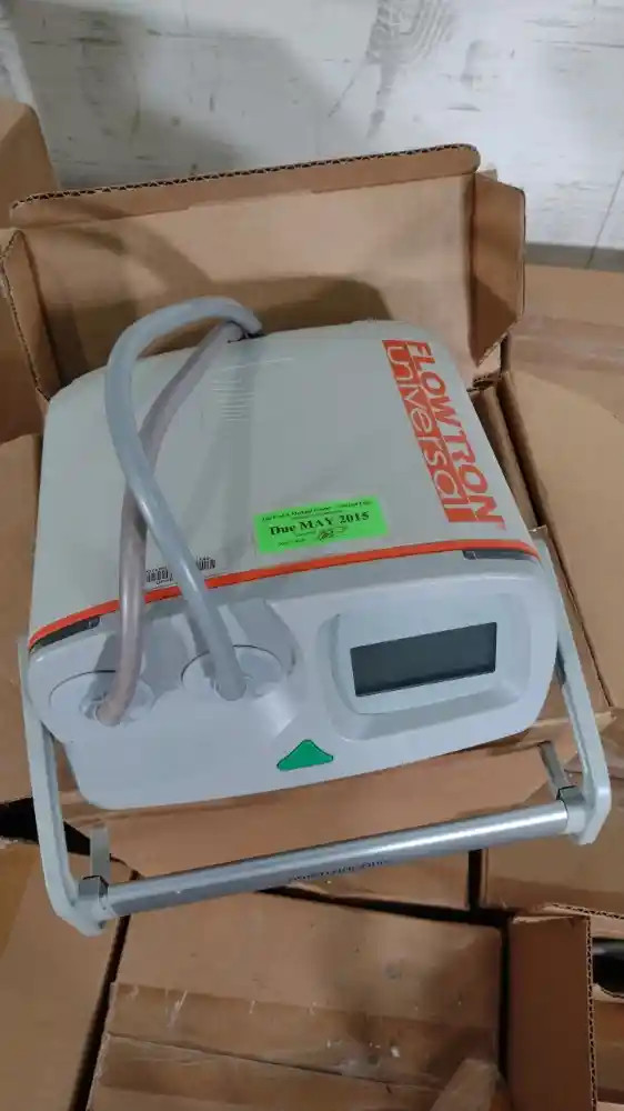 ArjoHuntleigh Flowtron Universal AC600/US DVT Compression Therapy Pump