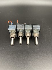 Carling Toggle Switch 10A, 250V AC 15A 125V AC 3/4 HP 125-250V AC Lot 4