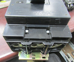 😍 SQUARE D 400 AMP CIRCUIT BREAKER I-LINE 3 POLE 3 PHASE 600VAC/250VDC LC36400