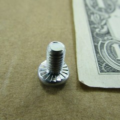 100 #8-32 x 5/16″ Short Pan Head Phillips Machine Screws, Serrated Locking Grip
