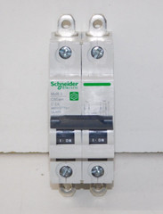 New Schneider Electric M9F52202 Multi 9 Miniature Circuit Breaker C60BPR C 2A