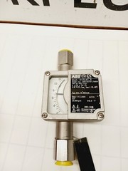 NEW ABB VARIABLE AREA FLOW METER 1/2″ NPT/100 BAR OMAX 12.000 D10A32_5