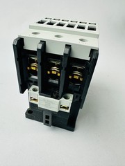 GE General Electric CL06A300M Contactor with LB4AL 208v Coil