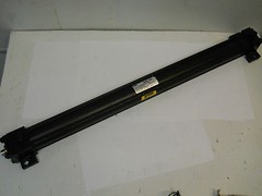 PARKER 01.50 C2ANUS19A 21.000 PNEUMATIC CYLINDER 20″ STROKE 5/8″ ROD NEW NO BOX