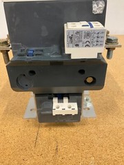 Telemecanique Contactor 285A 600V 200HP 120V Coil LC1 F265