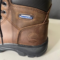 SKECHERS WOMANS SAFETY TOE (STEEL TOE) WORK BOOT SIZE 7.5 MEMORY FOAM INSIDE NWT