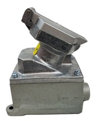 EATON Crouse-Hinds ENR21201 Delayed Action Circuit Breaking Receptacle NEW