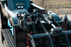 Hydraulic Wood Grapple Grabber Attachment For TYPHON STOMP X1300 Mini Skid Steer