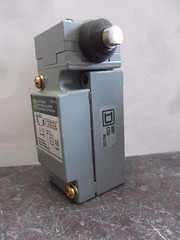 New Square D 9007C86G Limit Switch Series A NIB