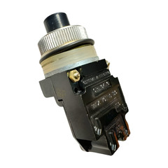 General Electric CR104G Black Oiltight Push Button, 150V **Free Shipping**