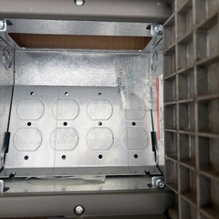 Wiremold Floor Box AC8850 Legrand Raised Floor-Computer Floor 8x8x5 Gray
