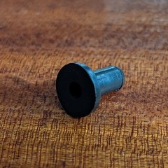 Rubber Well Nuts for 1/4″ 0.25″ inch Hole 6-32 UNC Thread 0.6″L 10 pack