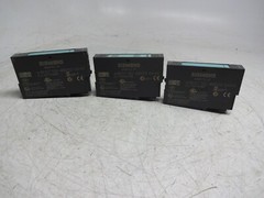 Lot of 3 Siemens 6ES7 132-4BD02-0AA0 Electronic Module 6ES7-132-4BD02-0AA0
