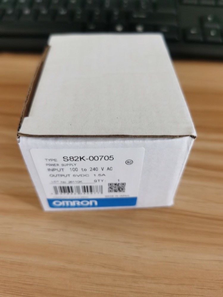 S82K-00705 S82K00705 New Omron 5V 1.5A switching power supply free shipping *TT