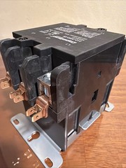 Definite Purpose Contactor, 3 Pole, 90 A, 208/240 Coil, Copeland 912-3090-06