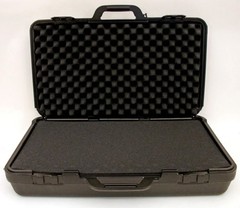 902 – PLATT LUGGAGE – BLOW MOLDED CASE – Exterior Dimensions (L x W x D): 27 1/2
