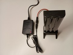Battery Charger (Delta V: overcharge safe) for FLUKE BP7217 / BP7235 NO BATTERY