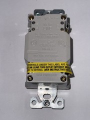 “LOT OF 7” COOPER E60120 Wiring Devices 20 -Amp 125-volt Commercial Decorator