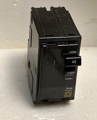 Square D QO240 40 Amp 2 Pole Yellow “D” QO Plug-in Circuit Breaker 120/240 USED