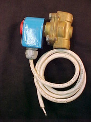 ASCO Solenoid Valve 8210D95 Guaranteed 110/120V 100PSI Red Hat ¾”