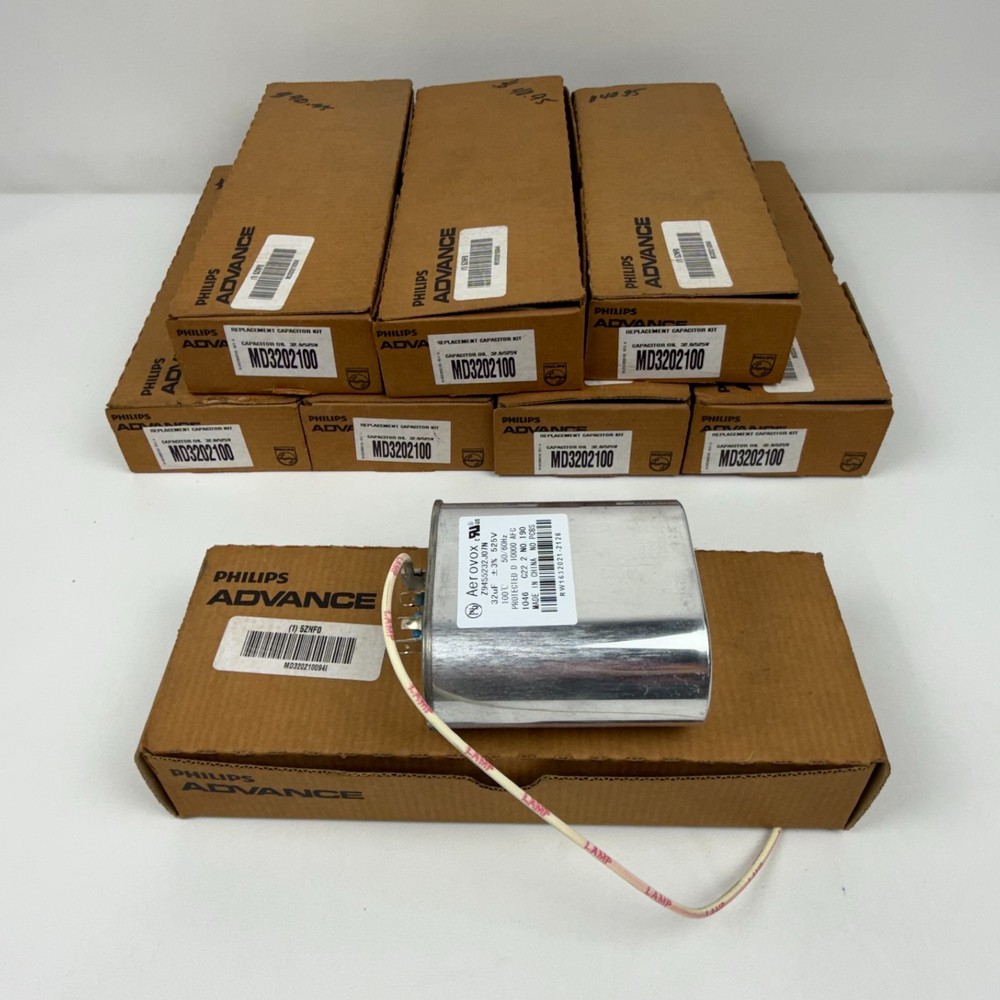 Lot of 8x Philips Aerovox MD3202100 32uF +/-3% 525V 100C 50/60Hz C22 Capacitors