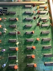 National Semiconductor Chips. AD40004, SN74LS, MM2102 Vintage white gold Ceramic